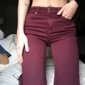 AMERICAN EAGLE HIGH WAISTED BURGUNDY FLARE PANTS